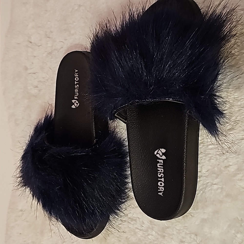 Fuzzy Faux Fur Slides